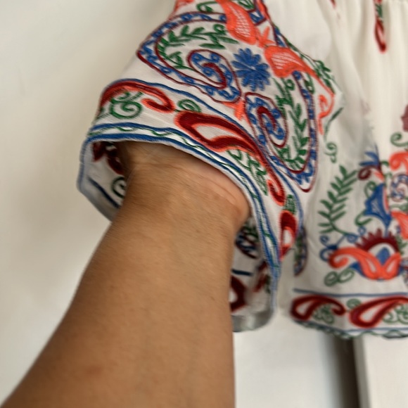 misskoo paris embroidered top size medium - Picture 2 of 6